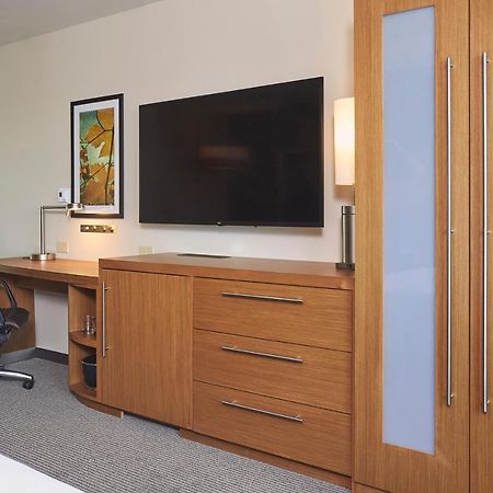 Hyatt Place Toronto/Mississauga Centre Εξωτερικό φωτογραφία